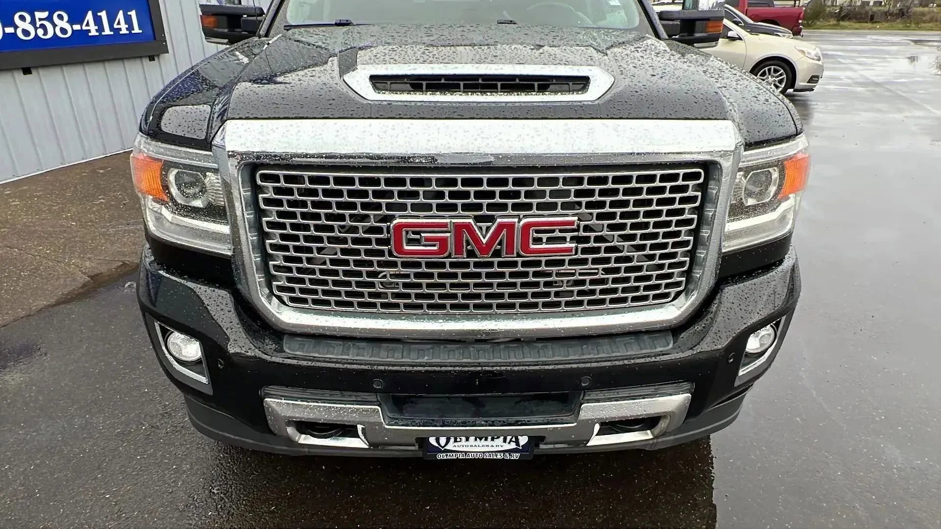 Used 2017 GMC Sierra 3500 Denali AWD/4WD image 2