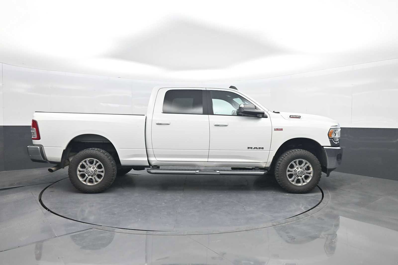Used 2022 RAM 2500 Big Horn AWD/4WD image 9