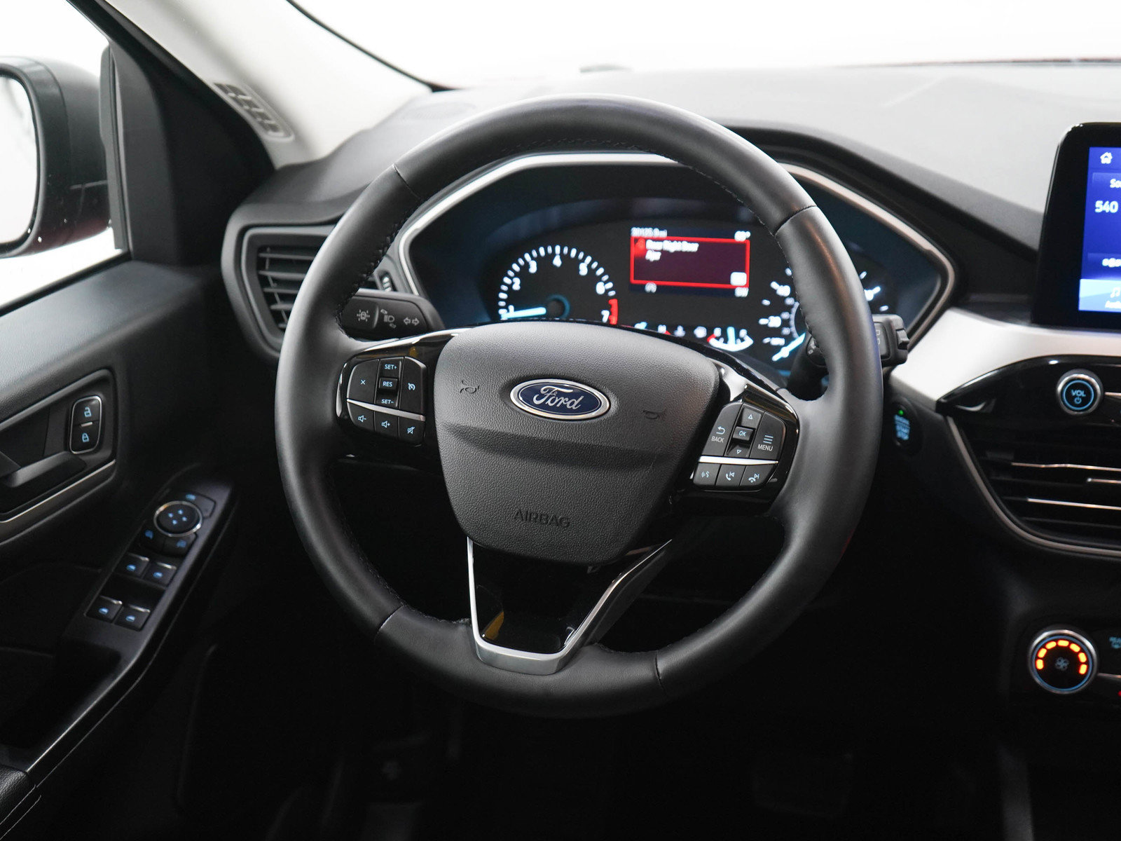 Used 2022 Ford Escape SE w/ Cold Weather Package FWD image 15