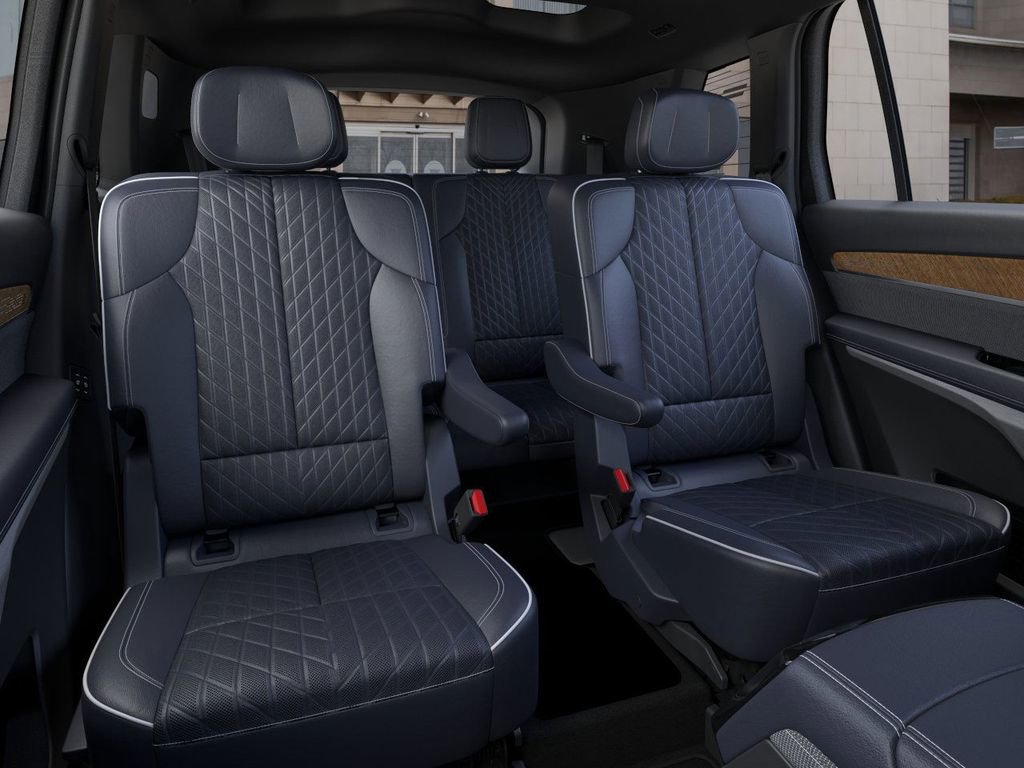 New 2026 Cadillac Vistiq Premium Luxury image 17