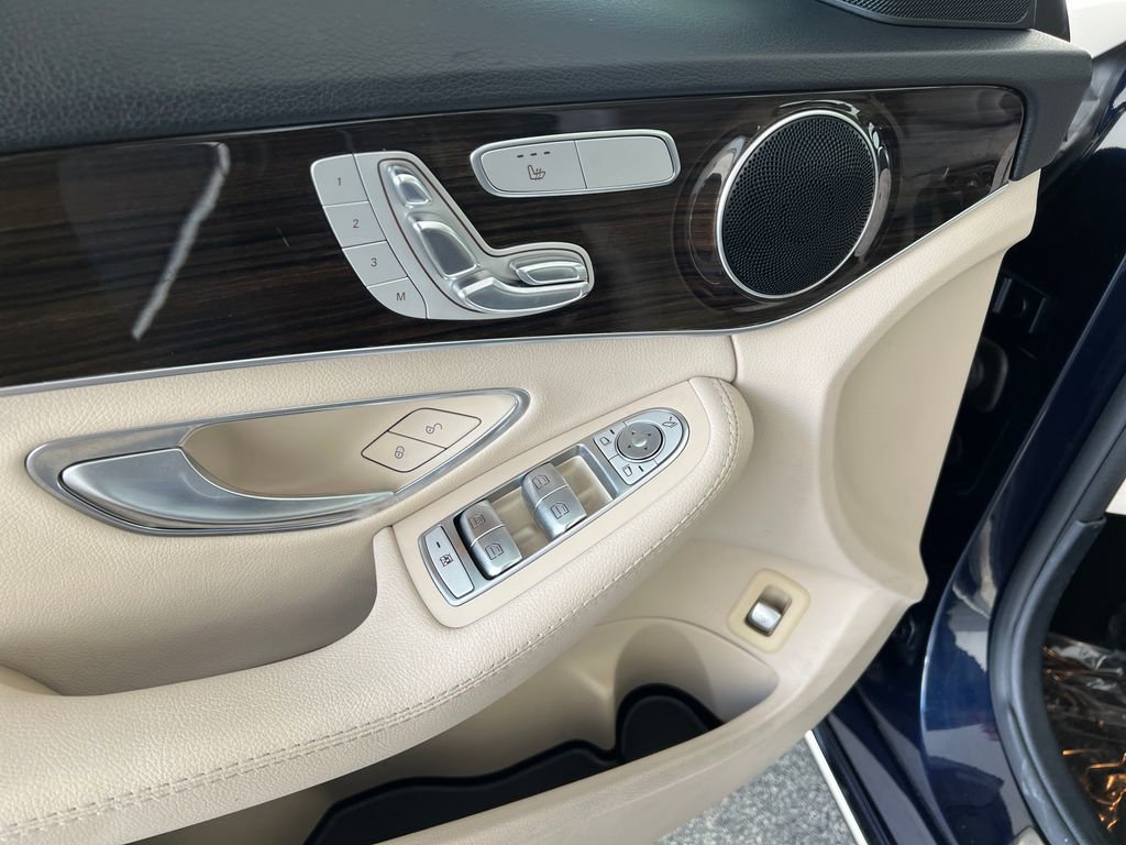 Used 2018 Mercedes-Benz C 300 Sedan image 13