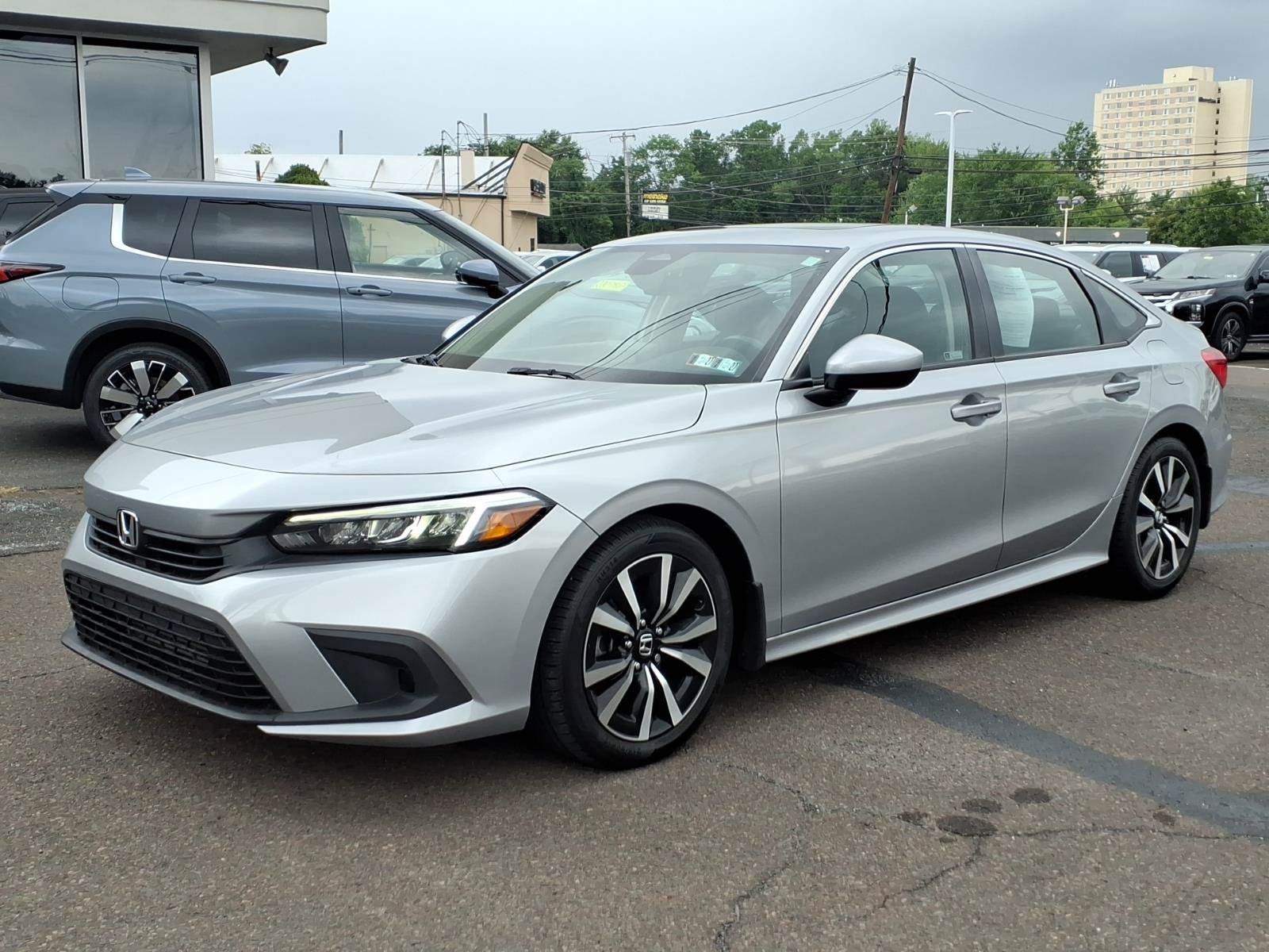 Used 2023 Honda Civic EX image 8