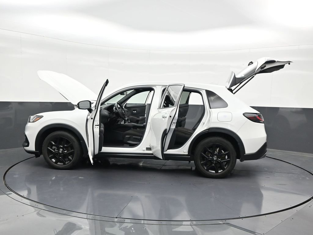 Used 2024 Honda HR-V Sport image 32