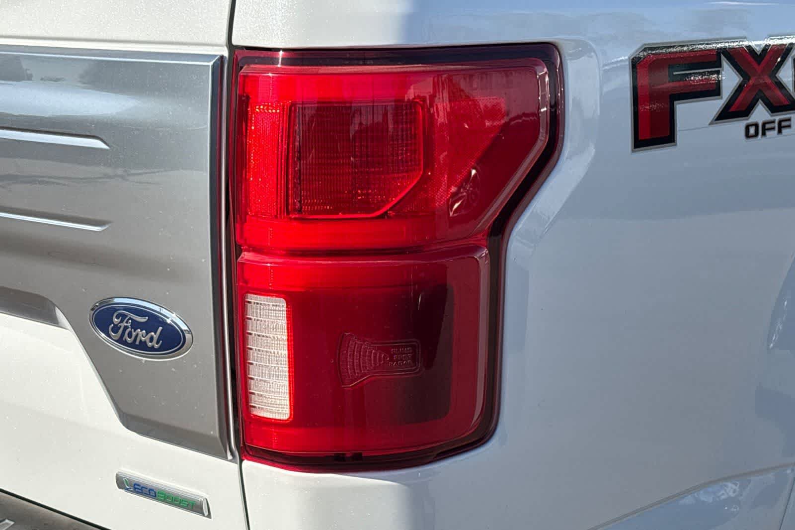 Used 2020 Ford F150 Platinum w/ Equipment Group 701A Luxury AWD/4WD image 13