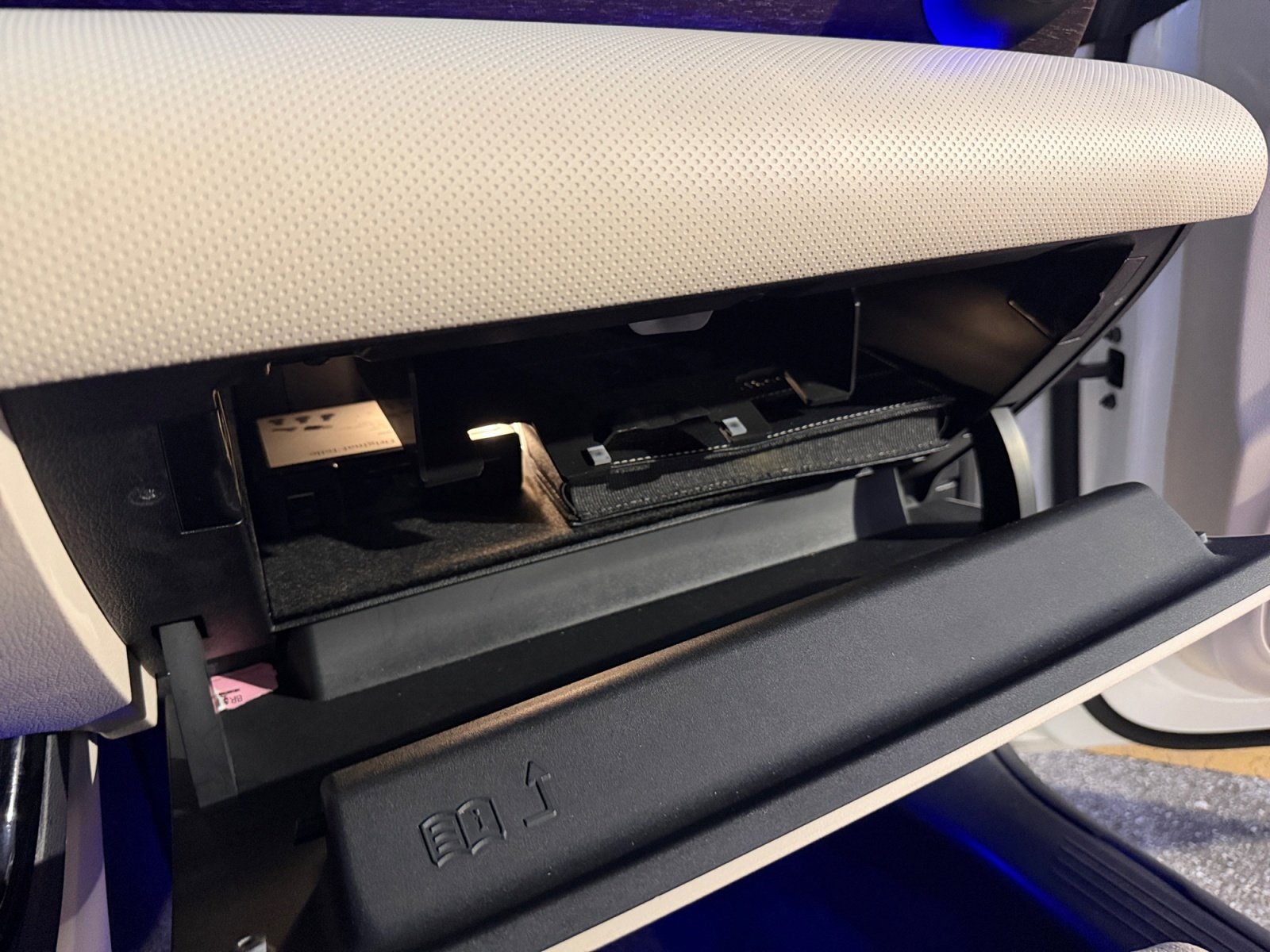 Used 2022 Mercedes-Benz CLA 250 image 40