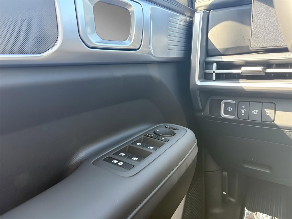 New 2025 Hyundai Santa Fe SEL image 13