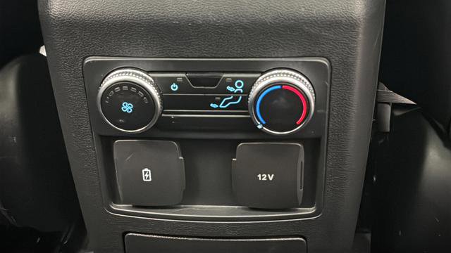 Used 2022 Ford Explorer ST-Line AWD/4WD image 36