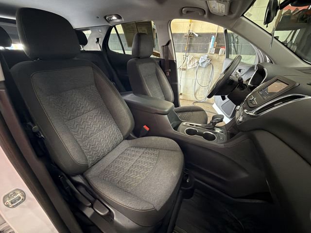 Certified 2024 Chevrolet Equinox LT w/ LPO, Floor Liner Package FWD image 25