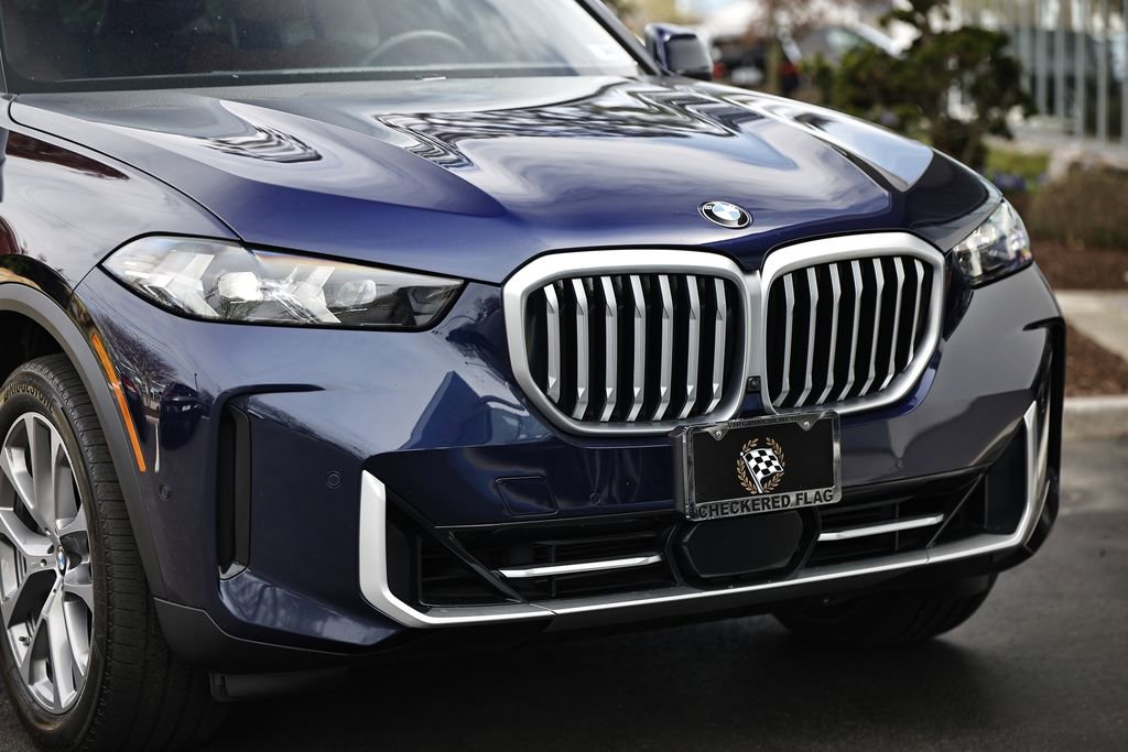 Certified 2024 BMW X5 xDrive40i w/ Parking Assistance Package image 2