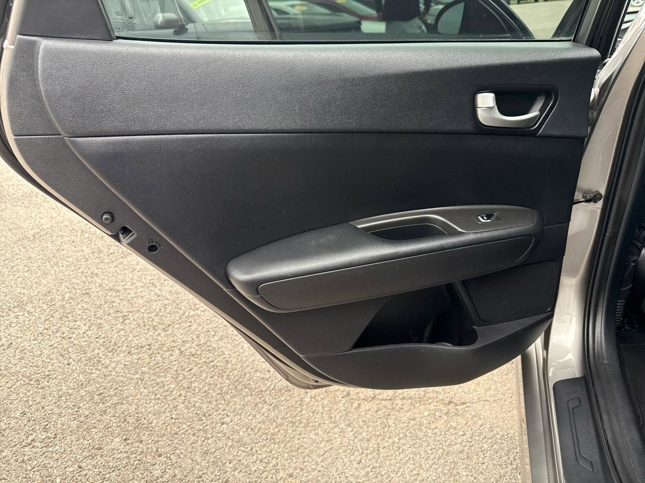 Used 2016 Kia Optima LX FWD image 14