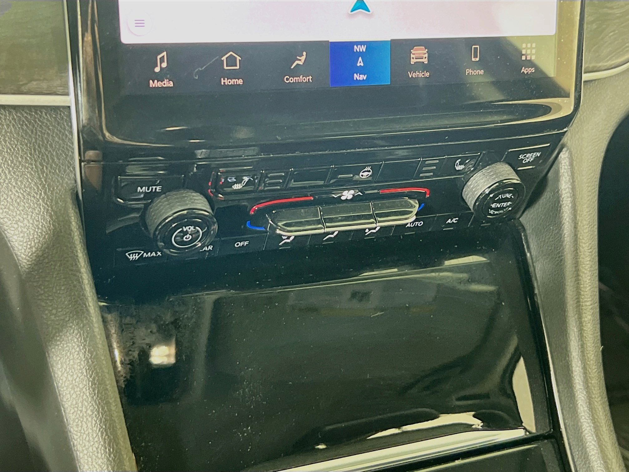 Used 2023 Jeep Grand Cherokee Limited image 16