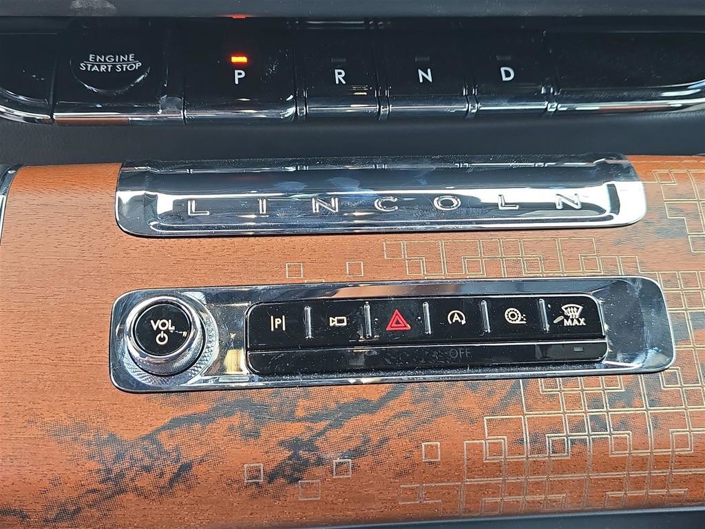 New 2025 Lincoln Aviator Black Label w/ Black Label Special Edition image 21