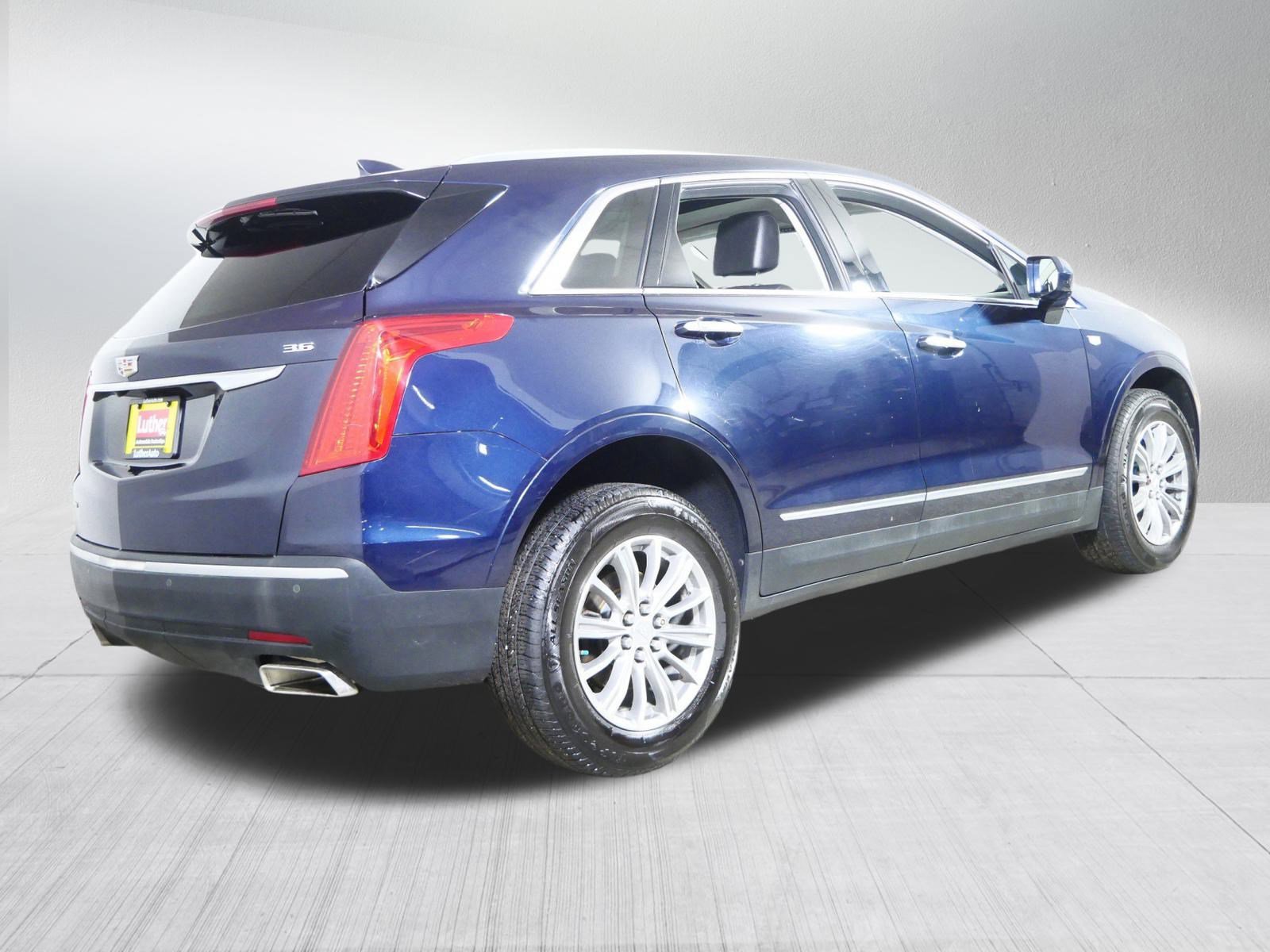 Used 2017 Cadillac XT5 Luxury image 7
