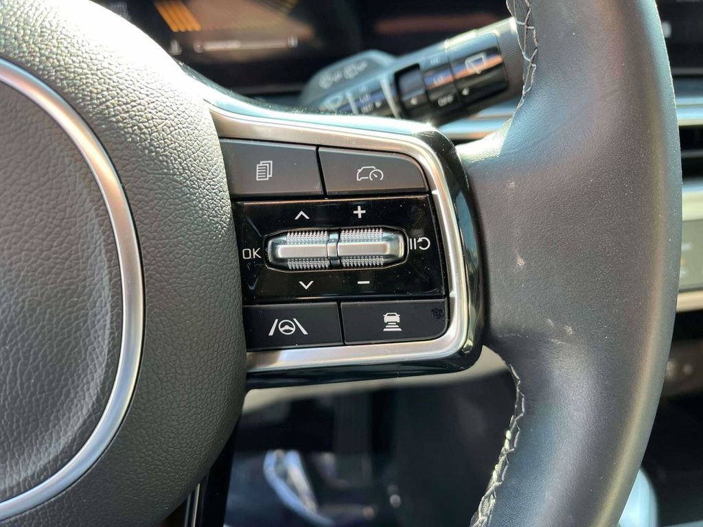 Used 2025 Kia Sorento S w/ Panoramic Sunroof Package FWD image 18