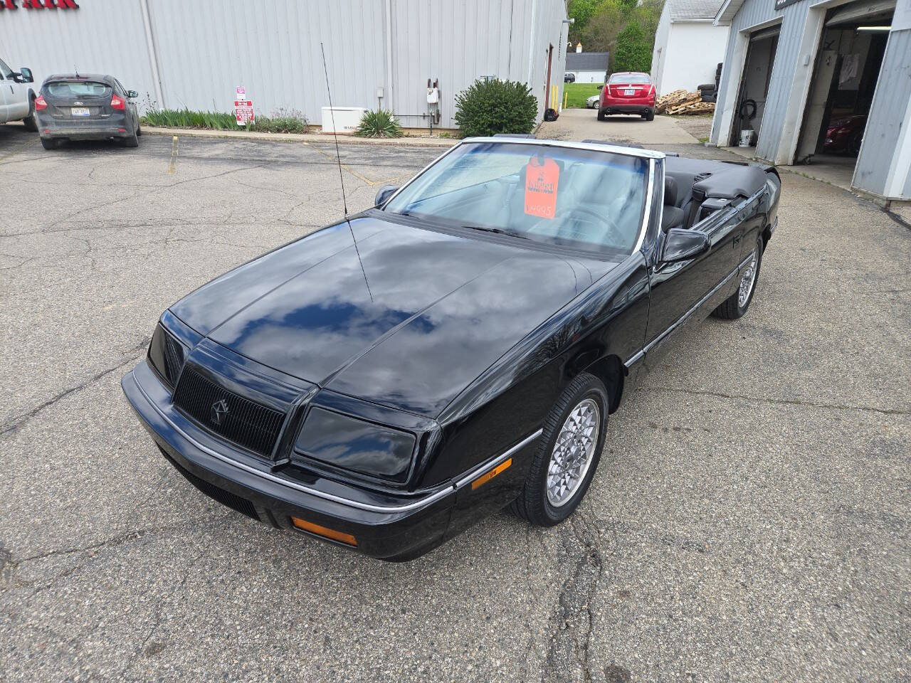 Used 1992 Chrysler LeBaron Convertible FWD image 35