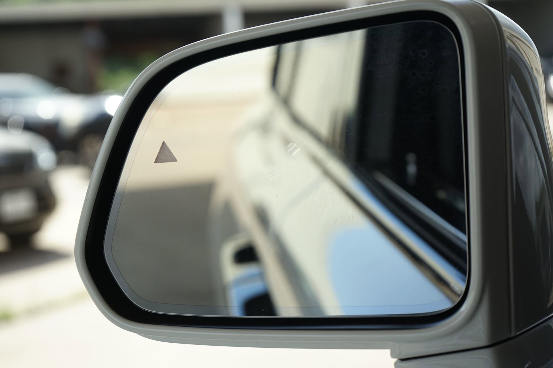 Used 2025 Rolls-Royce Cullinan Black Badge w/ Leather Finishing Pack image 35