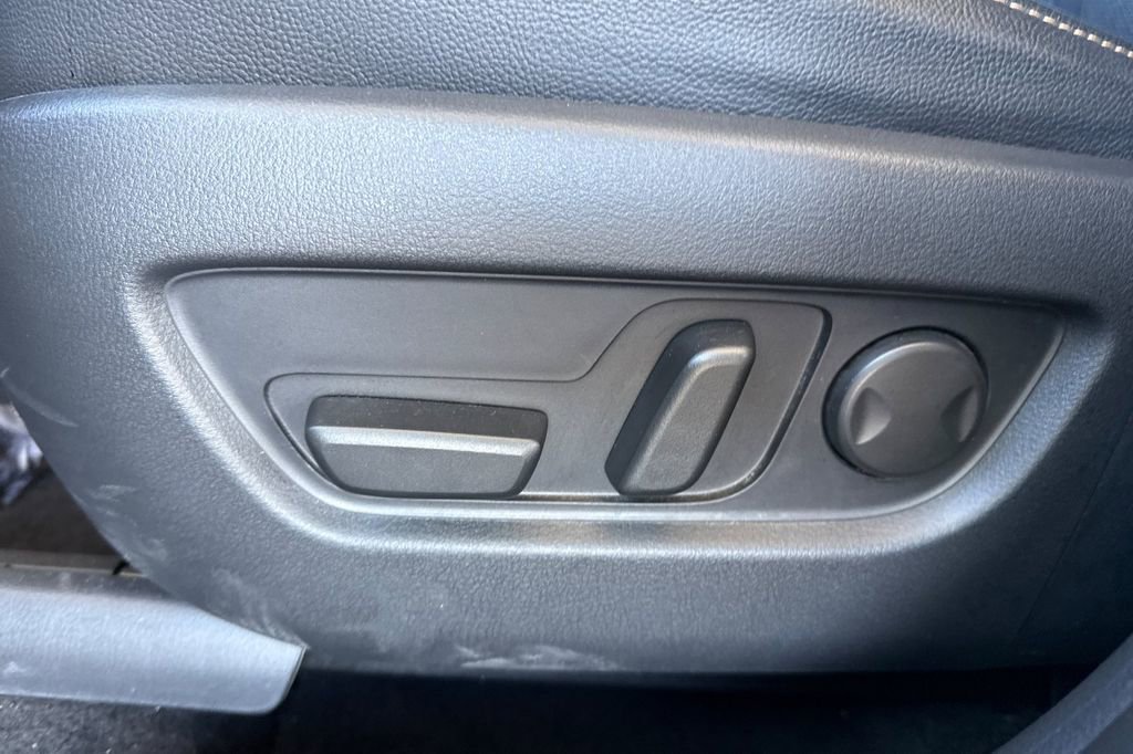 Used 2025 MAZDA CX-90 3.3 Turbo w/ Preferred Package image 18