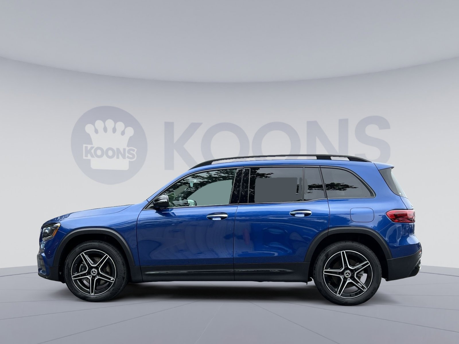 New 2026 Mercedes-Benz GLB 250 4MATIC image 2