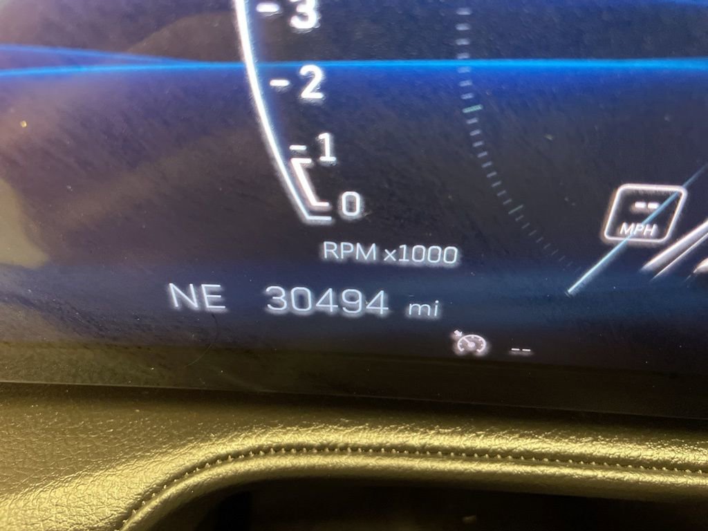 Used 2024 Cadillac XT4 Premium Luxury image 15