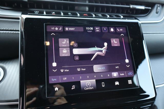 New 2025 Jeep Grand Cherokee Altitude w/ Trailer Tow Package image 19