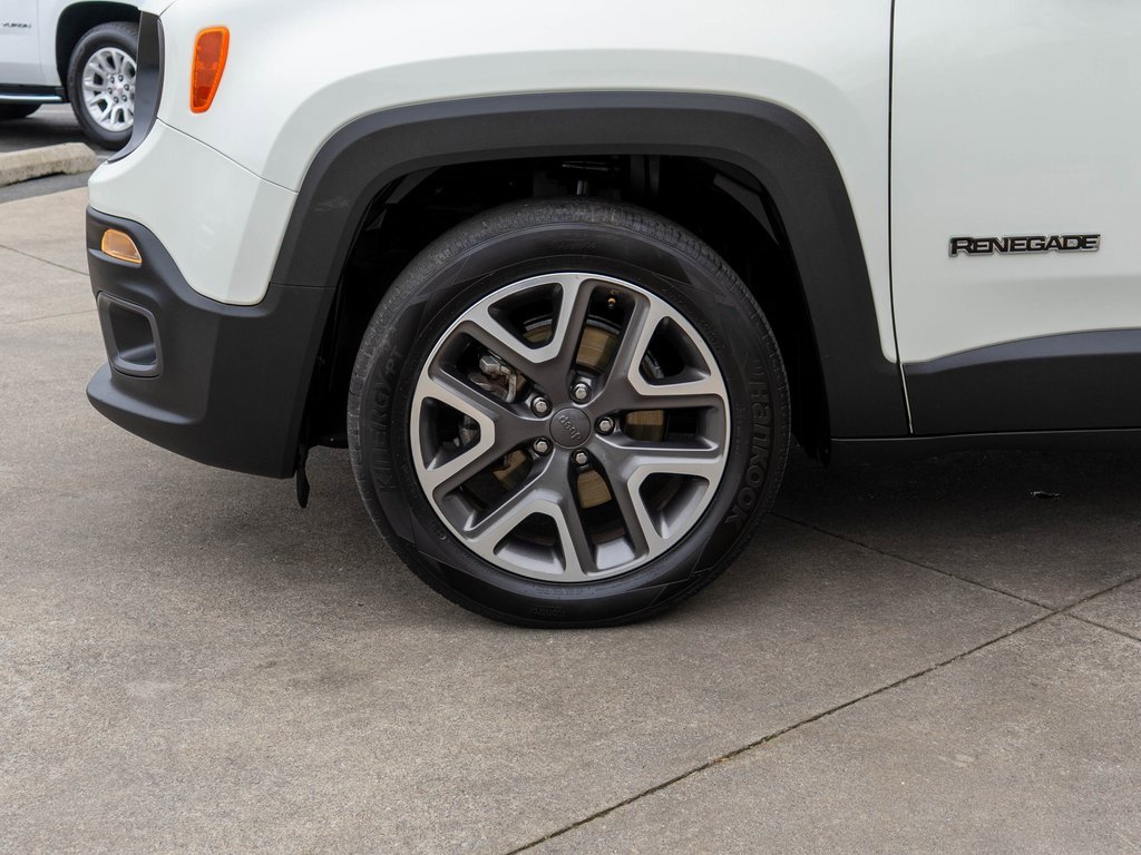 Used 2017 Jeep Renegade Latitude image 29