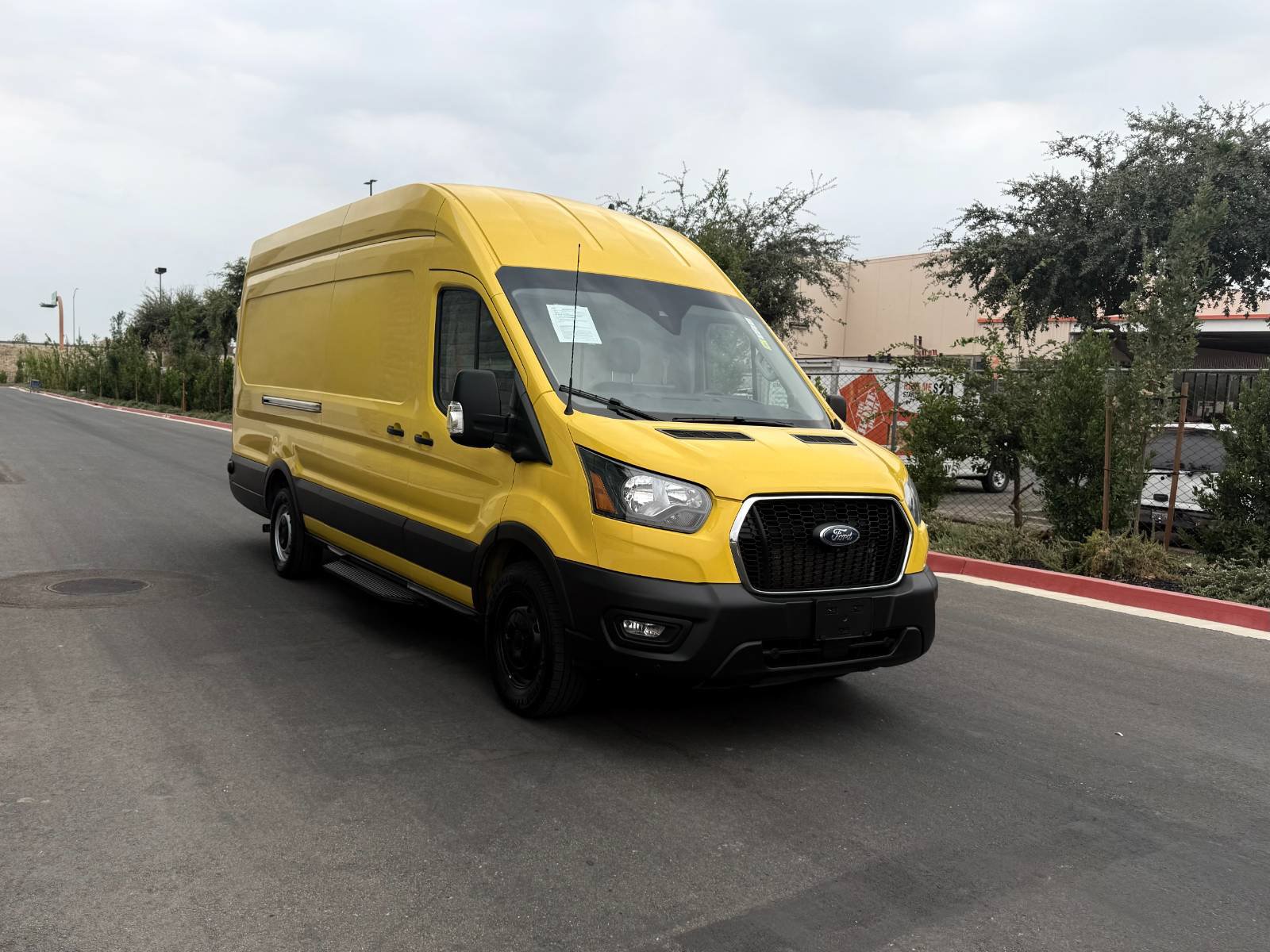 Used 2022 Ford Transit 250 148 High Roof Extended w/ Parcel Delivery Package RWD image 3