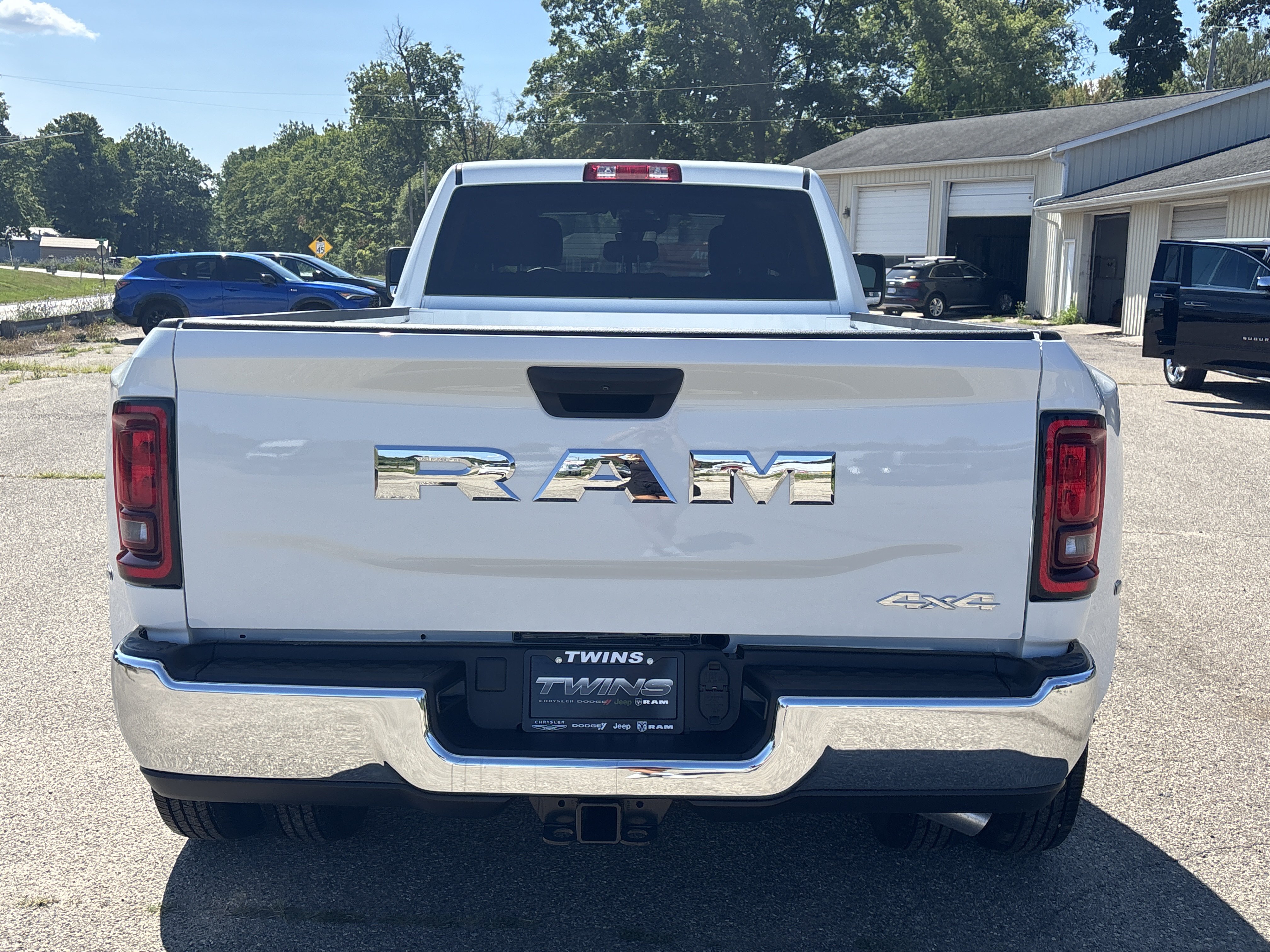 New 2026 RAM 3500 Tradesman AWD/4WD image 4