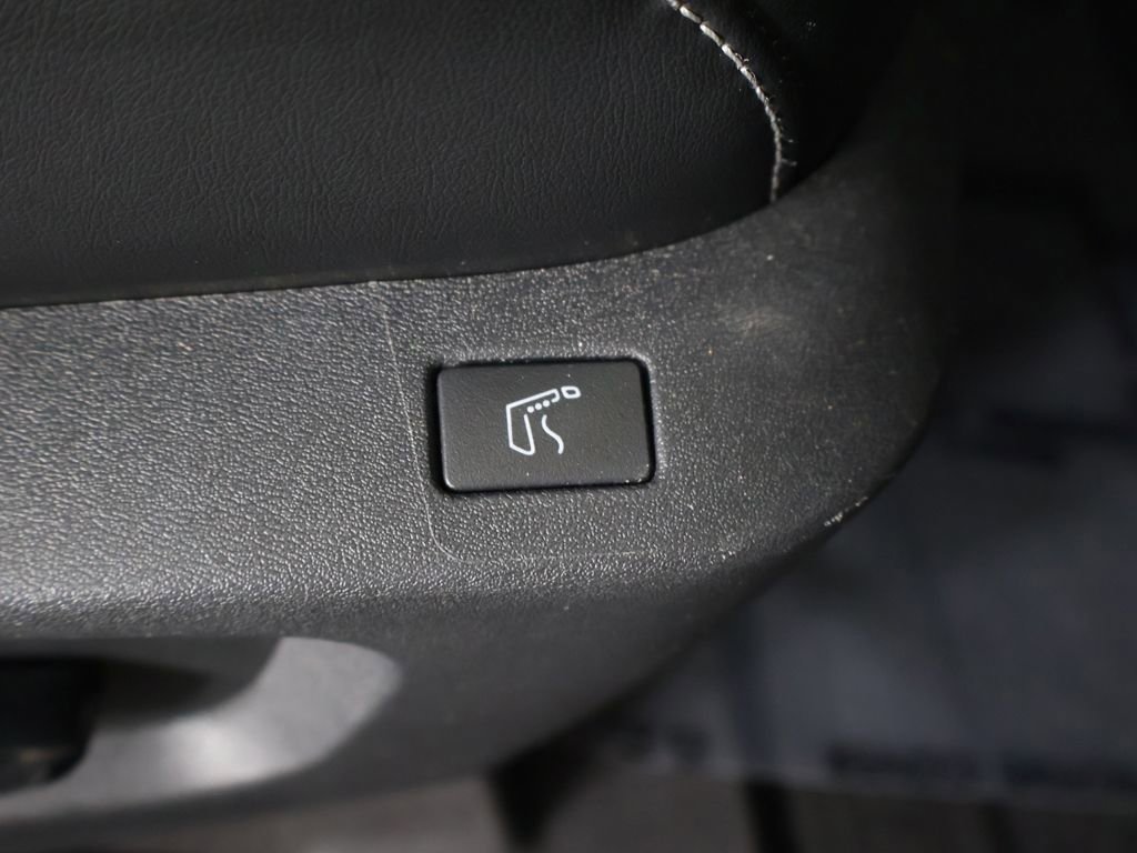 Used 2022 INFINITI QX60 Sensory image 41