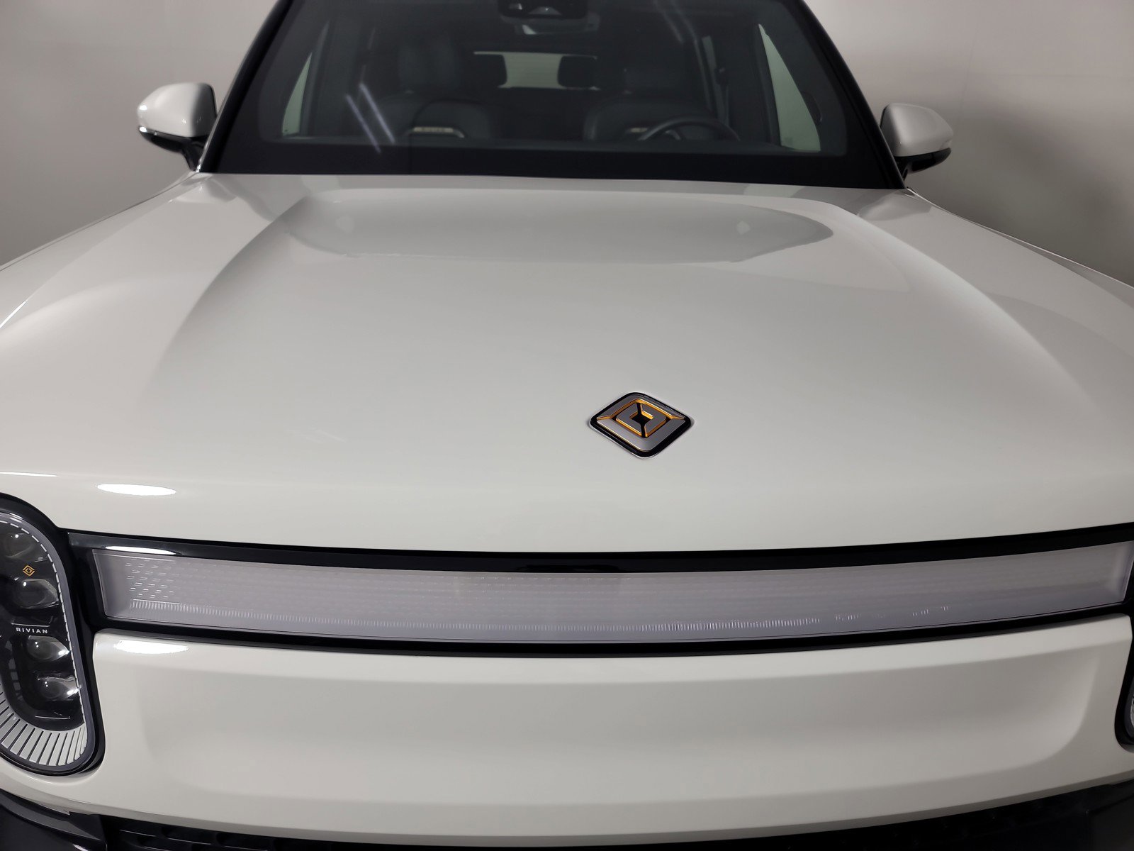 Used 2023 Rivian R1S Adventure AWD/4WD image 36