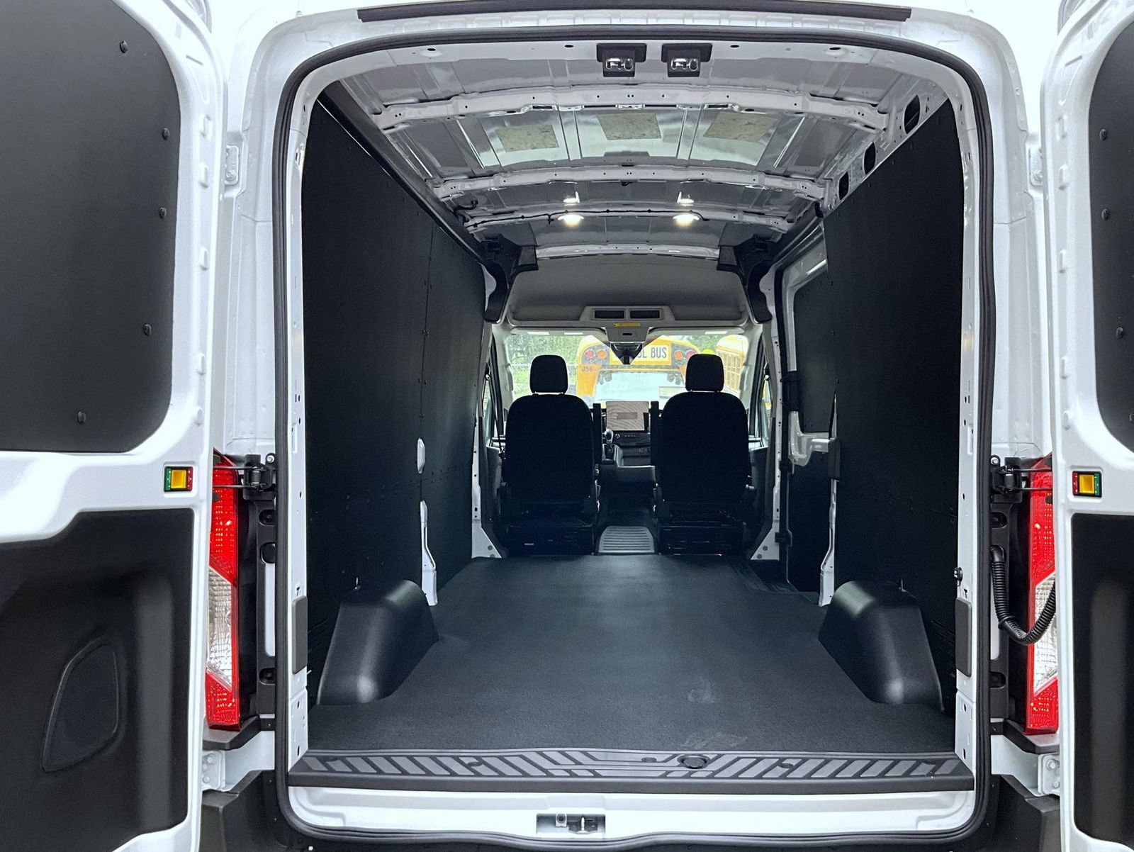 New 2027 Ford Transit 250 148 Medium Roof Extended AWD w/ Load Area Protection Package image 9