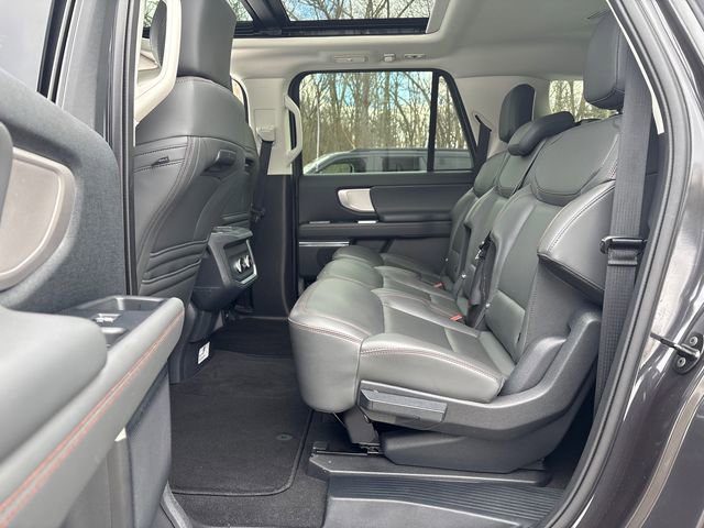 Certified 2025 Ford Expedition Max Active image 17