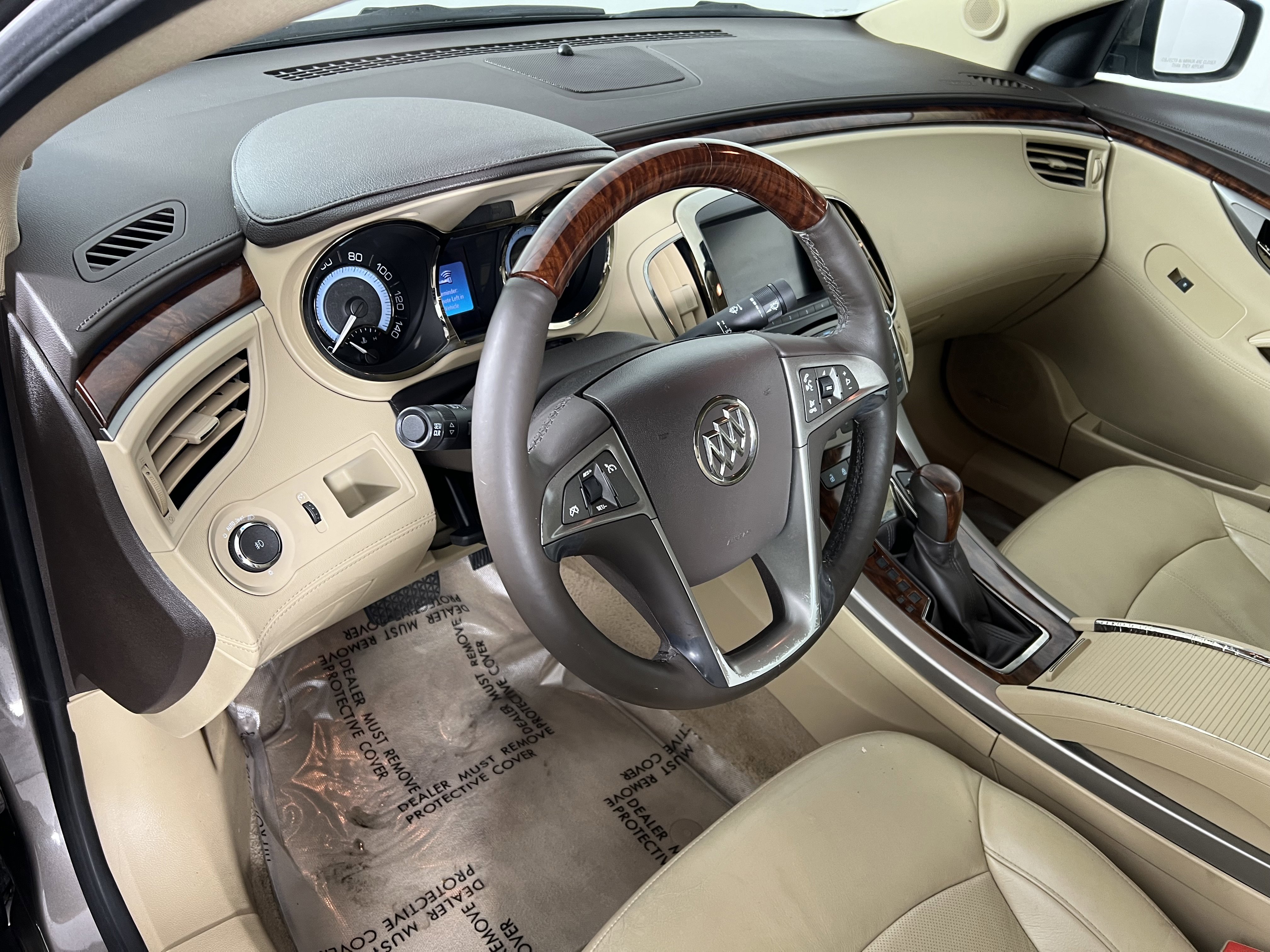 Used 2010 Buick LaCrosse CXS image 17