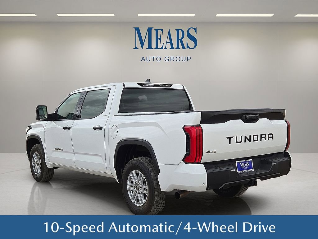 Used 2022 Toyota Tundra SR5 w/ SR5 Convenience Package image 4