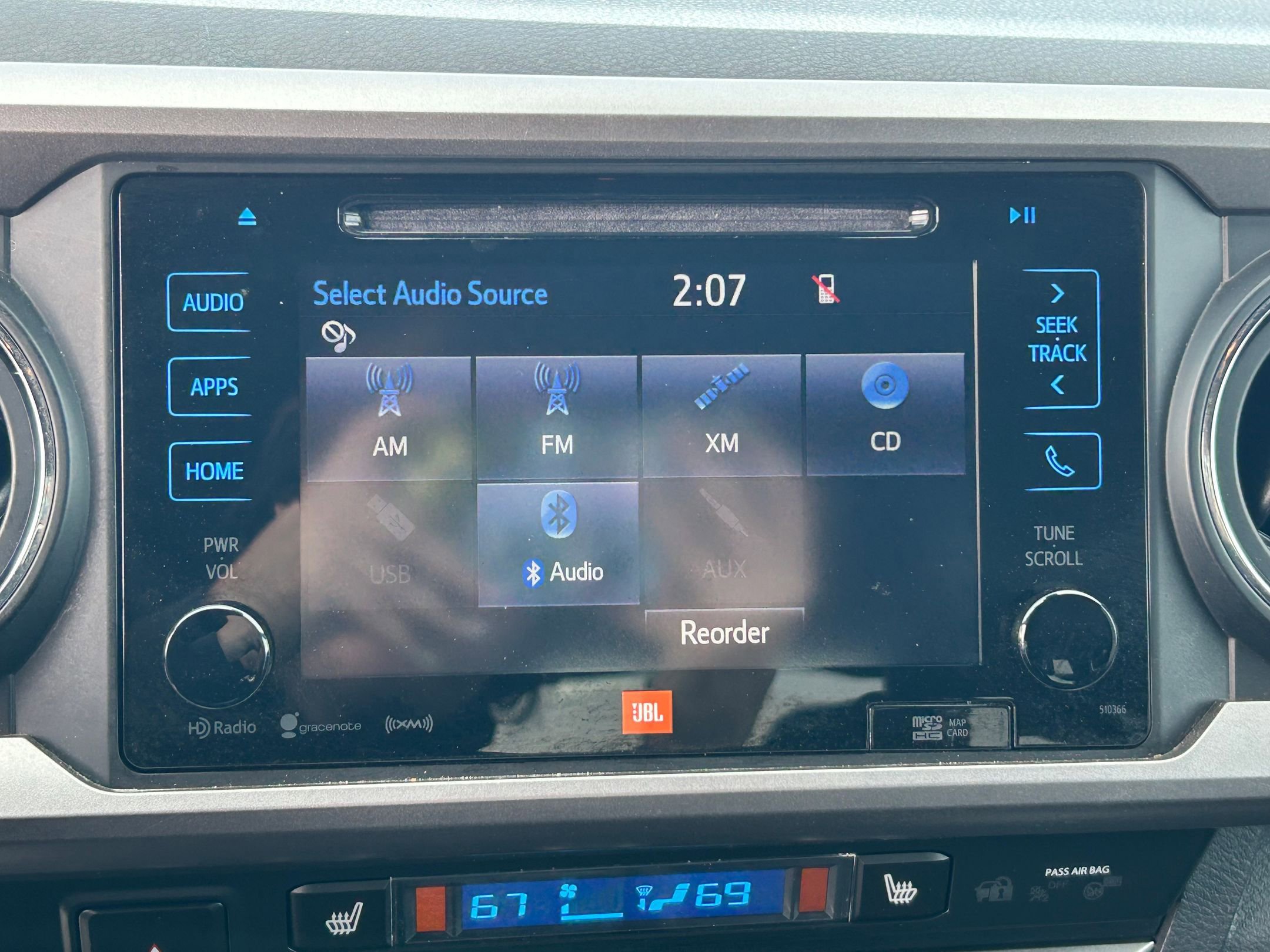 Used 2019 Toyota Tacoma Limited image 19