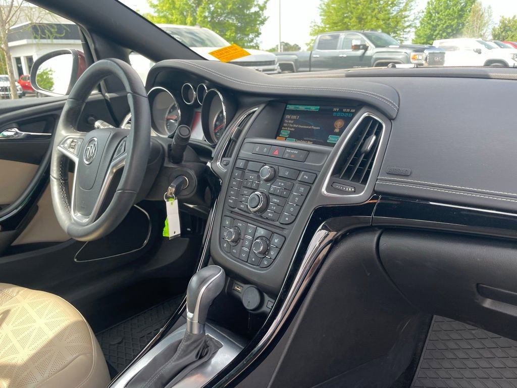 Used 2018 Buick Cascada Premium image 28
