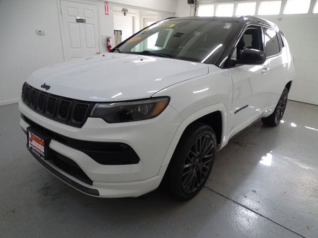 Certified 2023 Jeep Compass High Altitude AWD/4WD image 19