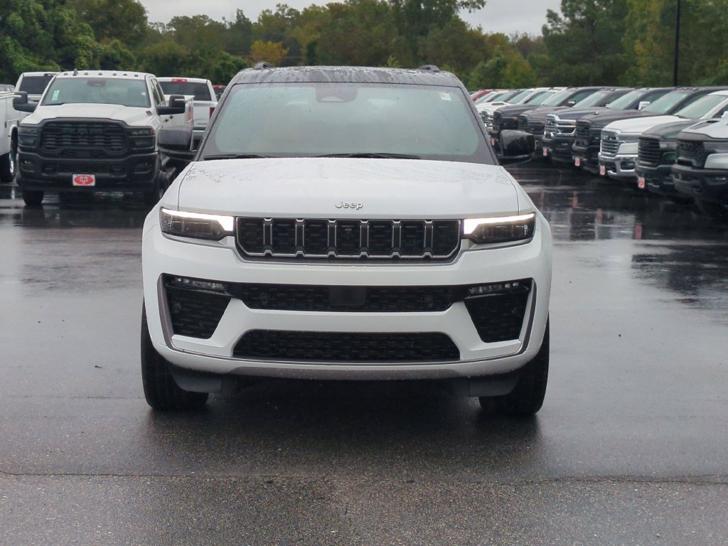 New 2027 Jeep Grand Cherokee L Summit AWD/4WD image 9