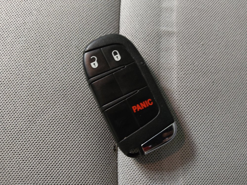 Used 2021 Jeep Renegade Latitude image 32