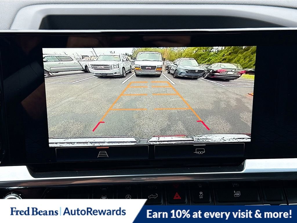 New 2026 GMC Sierra 1500 SLE image 14