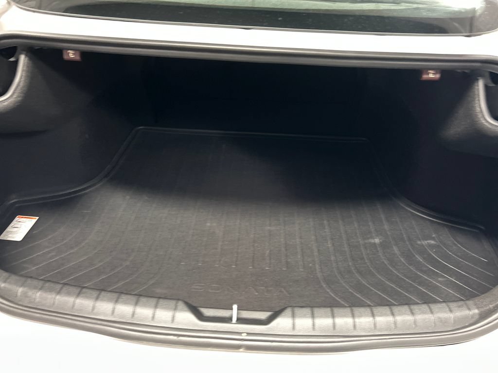 Used 2025 Hyundai Sonata Limited FWD image 23