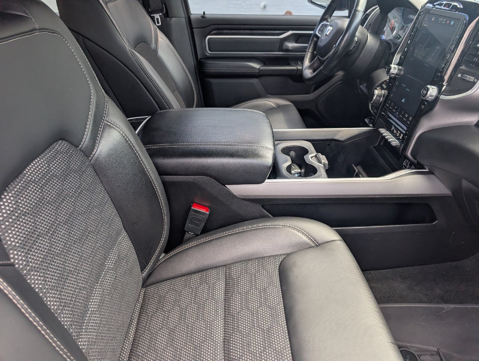 Used 2023 RAM 1500 Big Horn AWD/4WD image 28