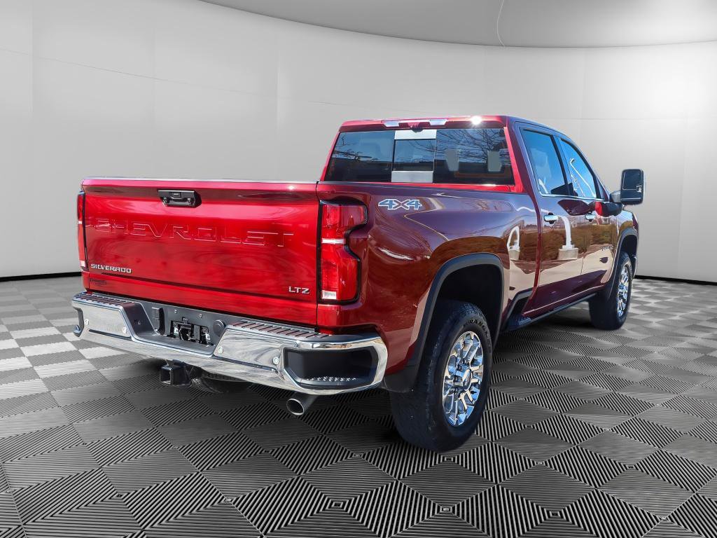 Used 2025 Chevrolet Silverado 2500 LTZ w/ LTZ Premium Package image 6