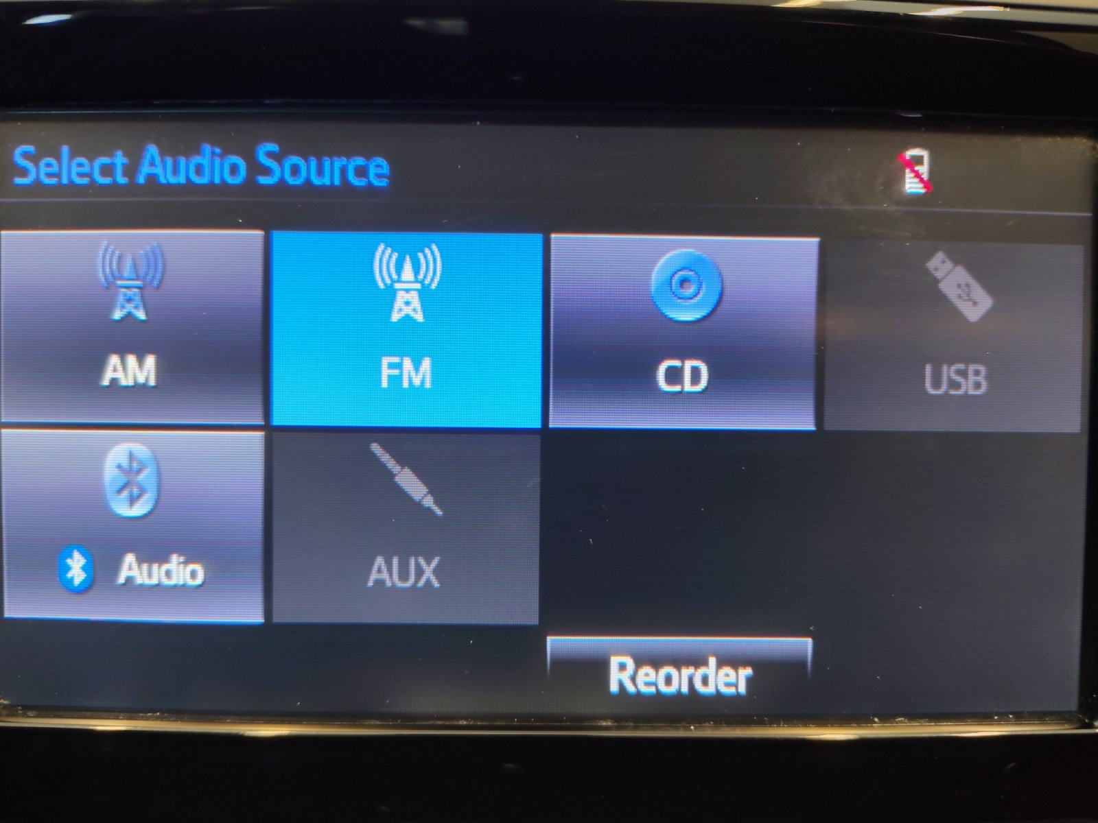 Used 2017 Toyota Highlander LE FWD image 16