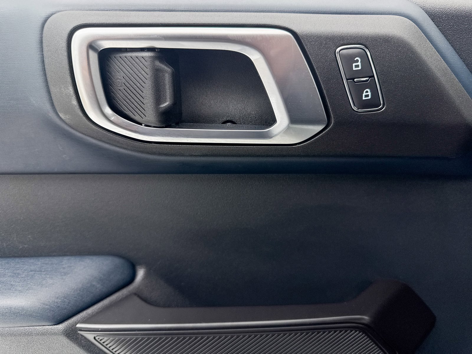 Used 2024 Ford Bronco Outer Banks image 32