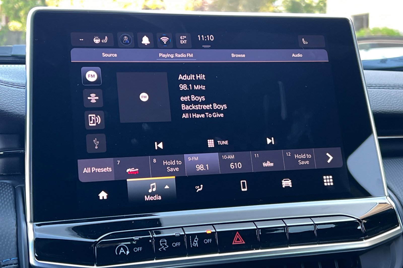New 2026 Jeep Compass Latitude image 18