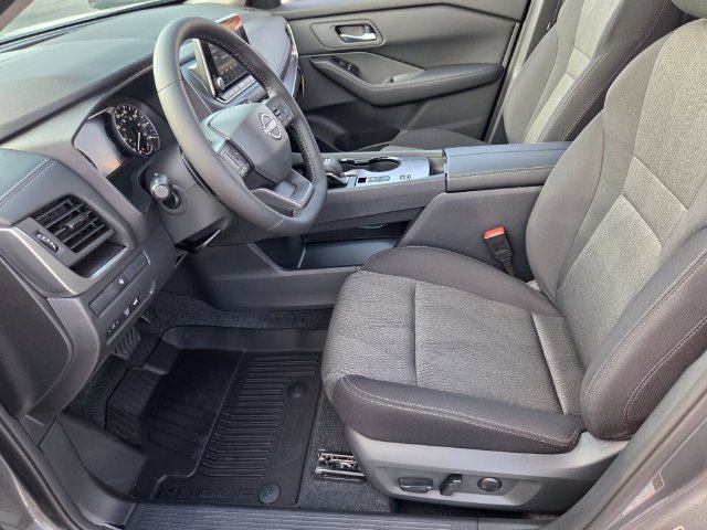 New 2026 Nissan Rogue SV FWD image 10