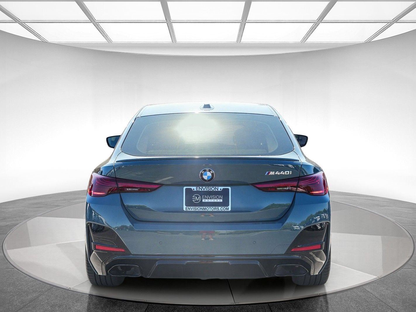 Used 2026 BMW M440i RWD image 3