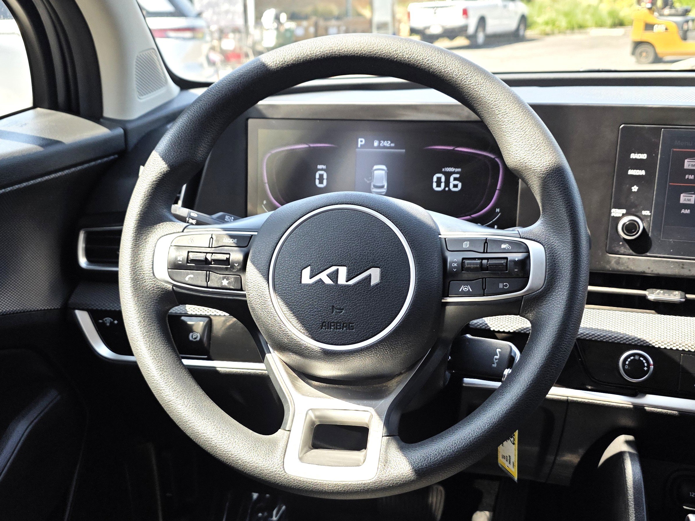 Used 2023 Kia Sportage LX image 21