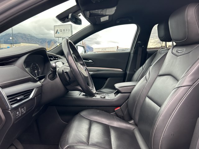Used 2022 Cadillac XT4 Premium Luxury w/ Safety Alert Package AWD/4WD image 24