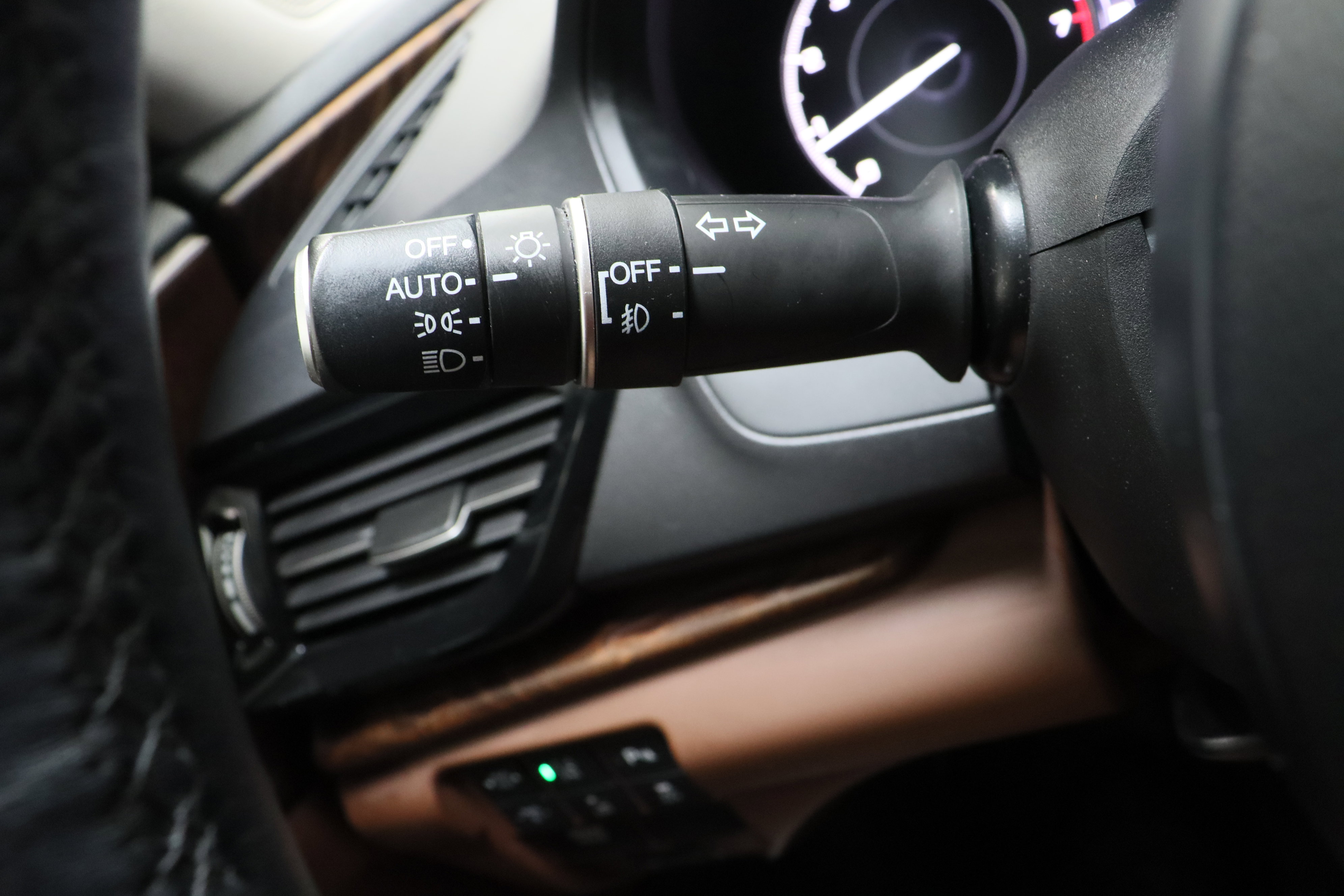 Used 2020 Acura RDX FWD w/ Advance Package image 28